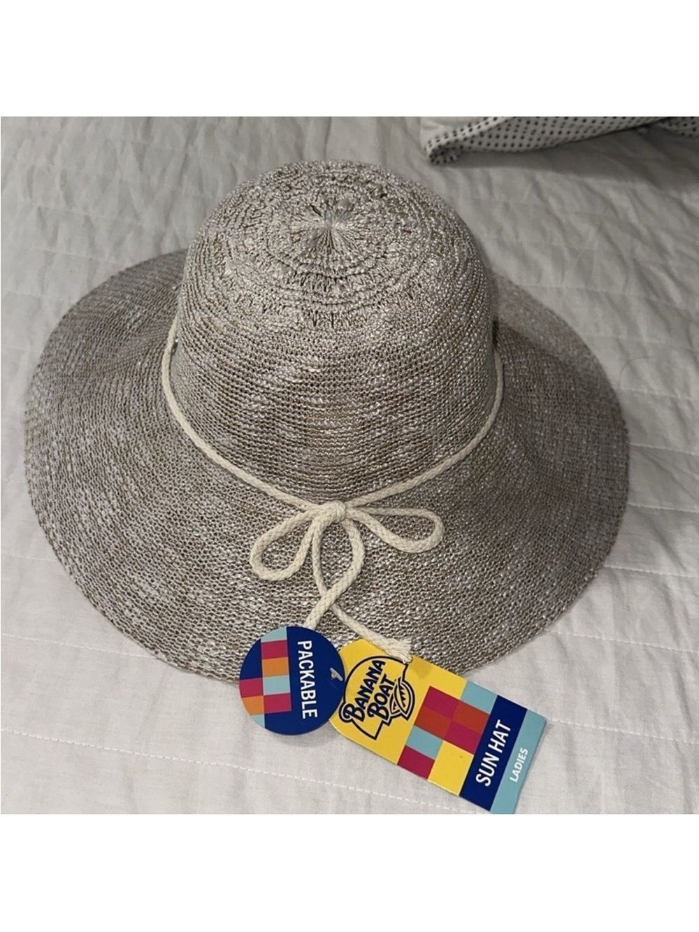 Banana Boat Ladies Ivory Heather Knit Packable Sun Hat adjustable drawstrings